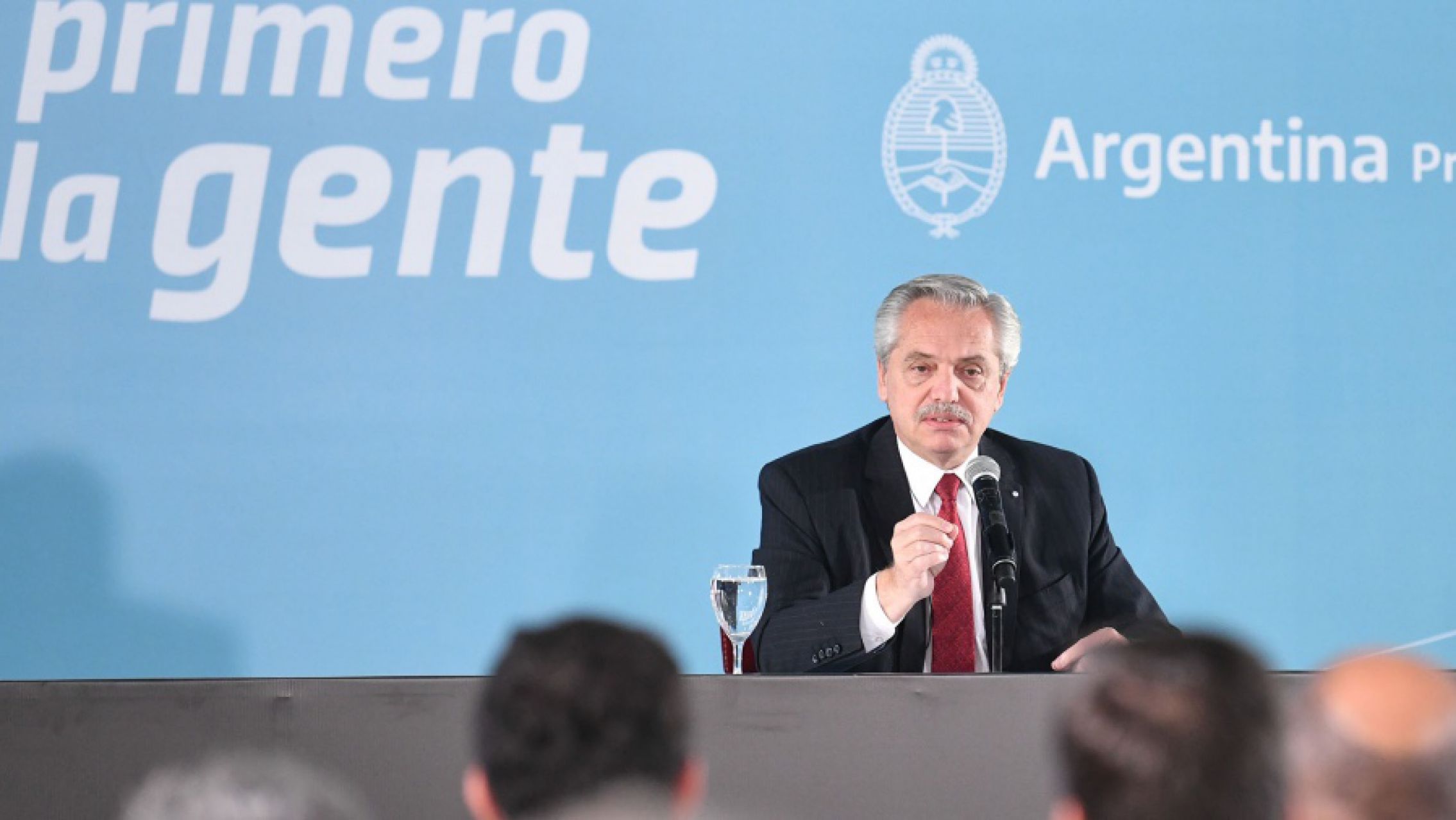 Alberto Fernández felicitó a los actores de Argentina, 1985 tras perder el Oscar a la mejor película internacional